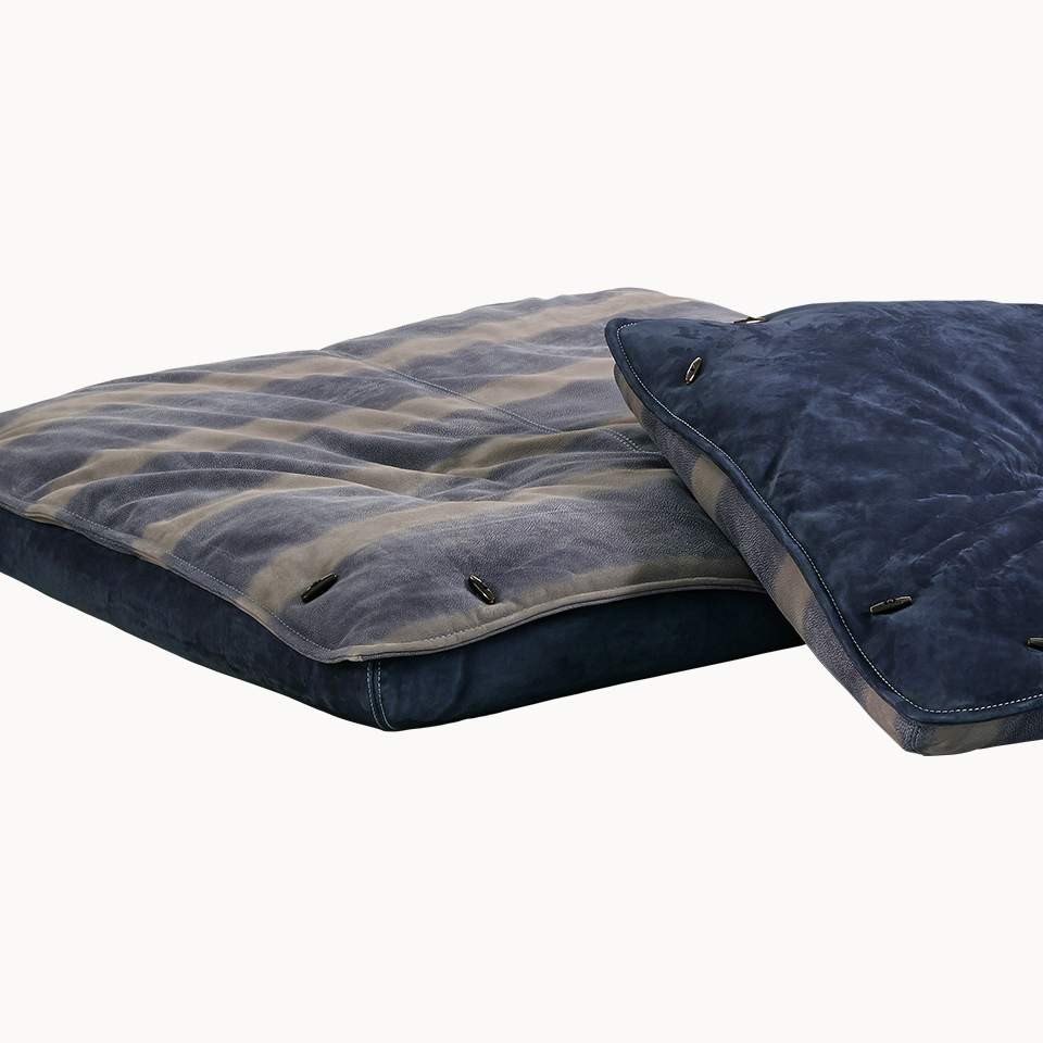 Pillows and Throws