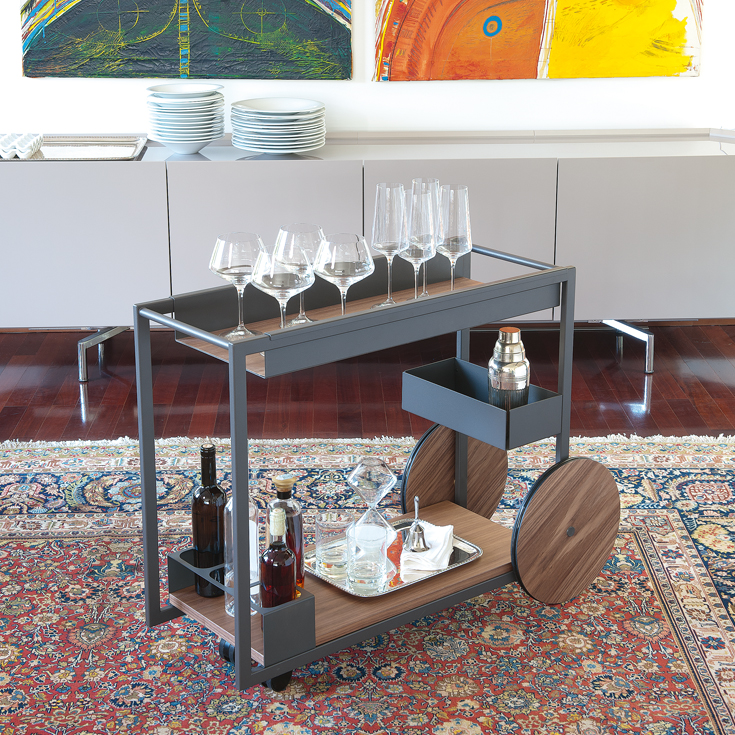 Brandy Trolley Bar - Thumbnail 3