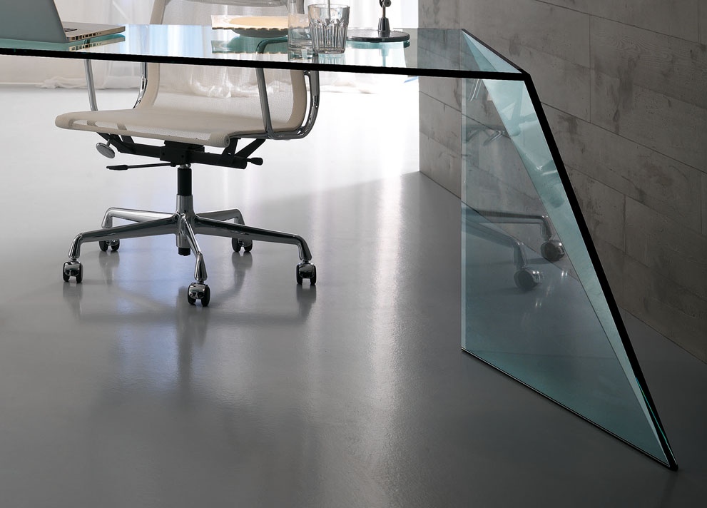 penrose_desk2.jpg