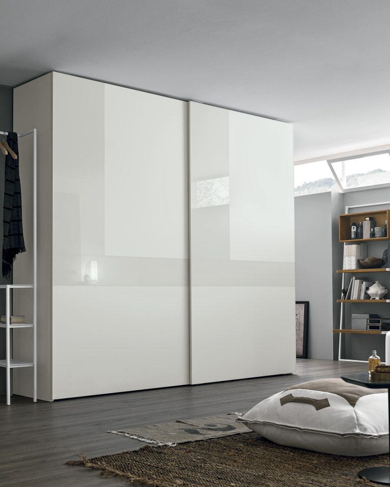 armadio-cristal_gallery1-768x960.jpg