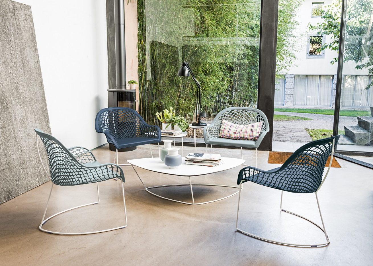 Guapa Lounge Chair - Thumbnail 3