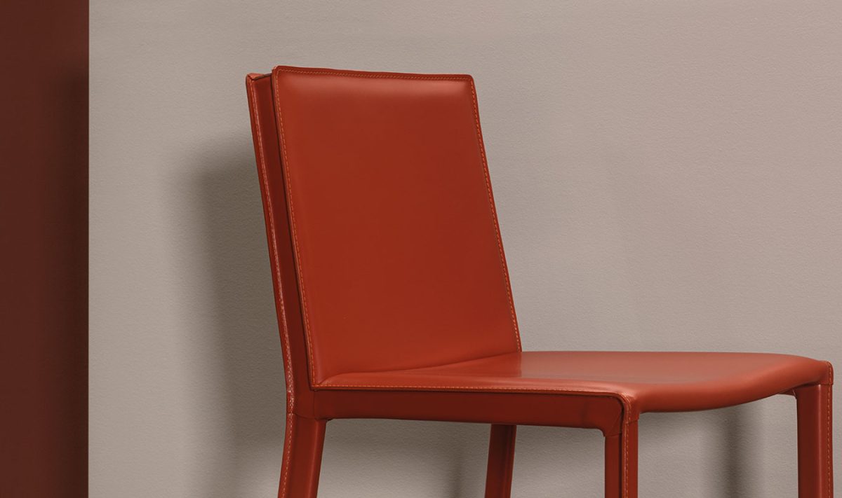 Sgabello-alexia-airnova-arredamento-design-leather-furnishing_02-r01i18g9yhkffq1wcemafj2i0xafwg5lxwx7zvs5vq.jpg