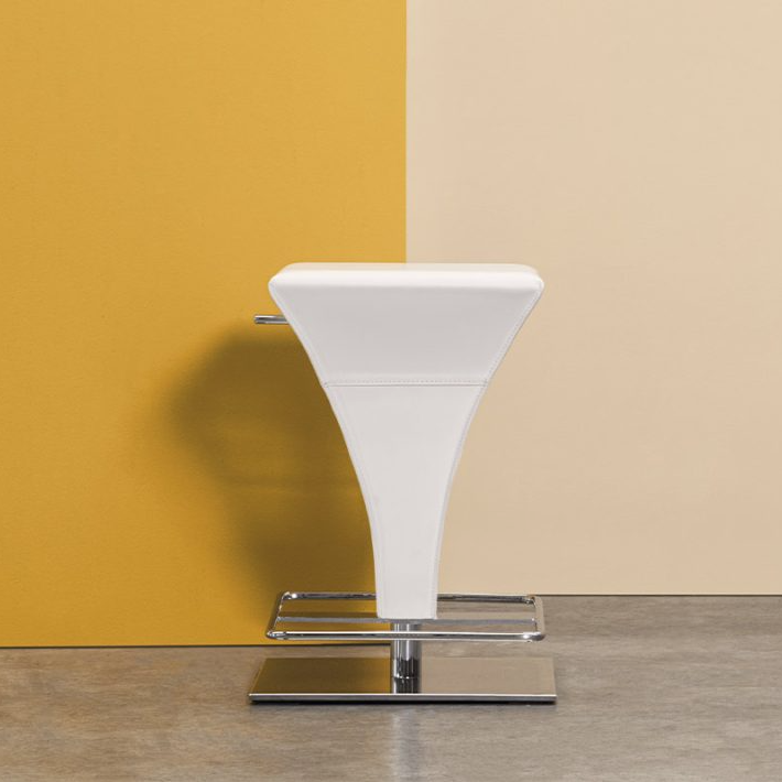 Airnova Mask Stool
