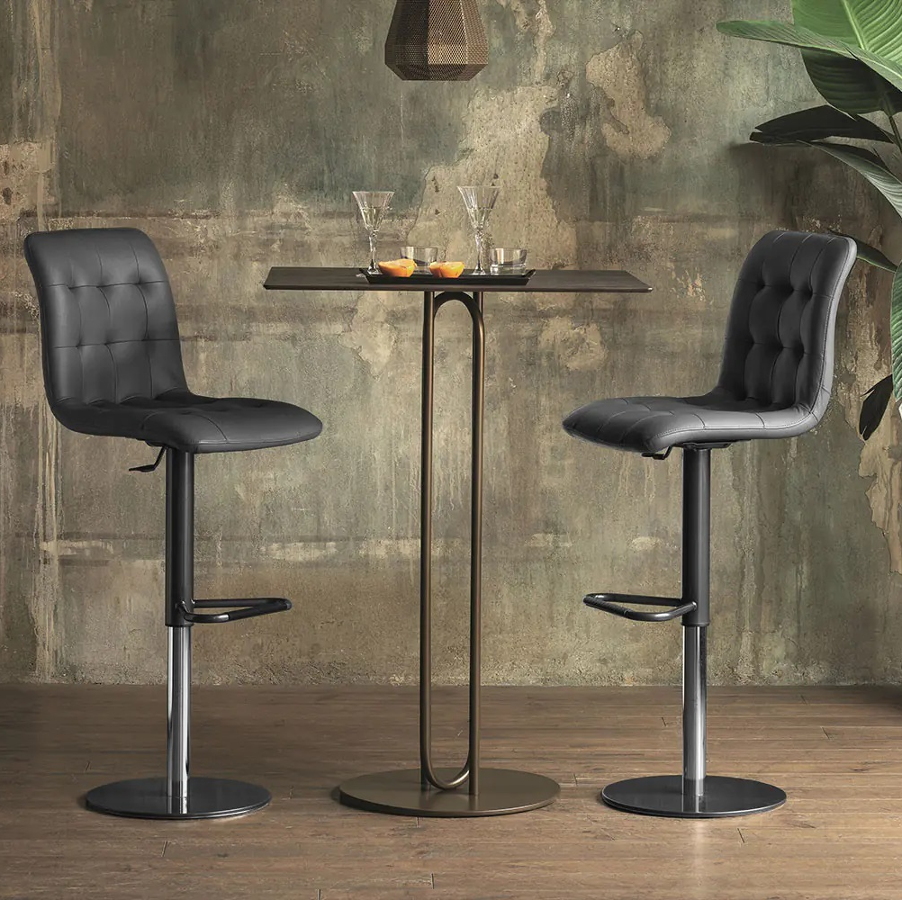 kuga-barstool-03.jpg