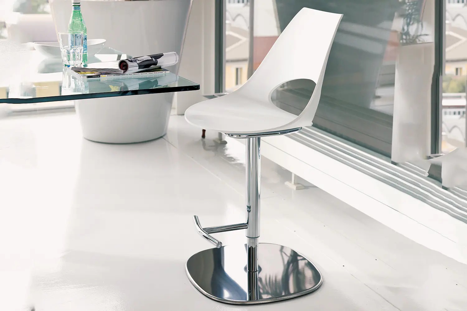 shark-barstool-01.jpg