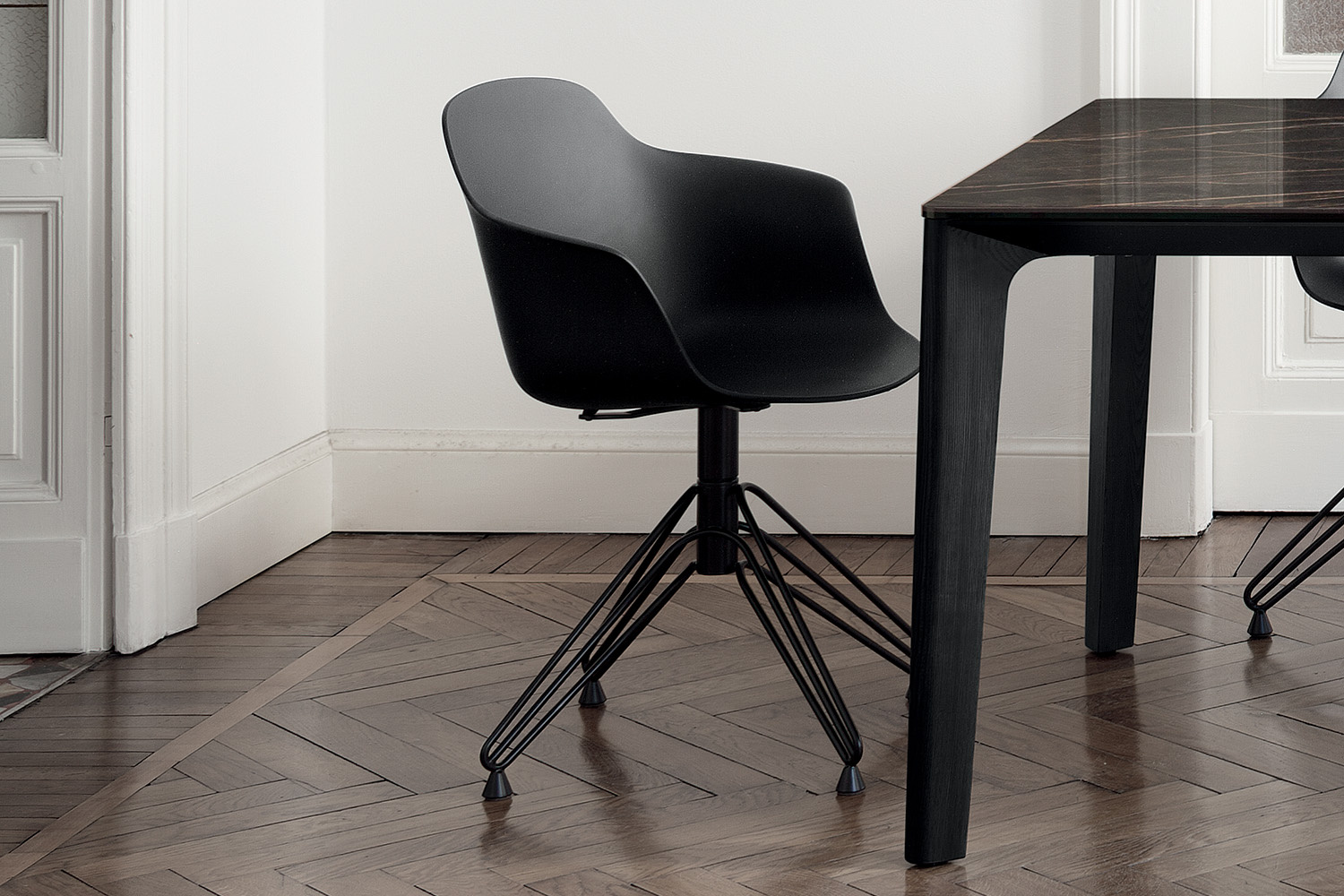 mood-swivel-chair-01.jpg