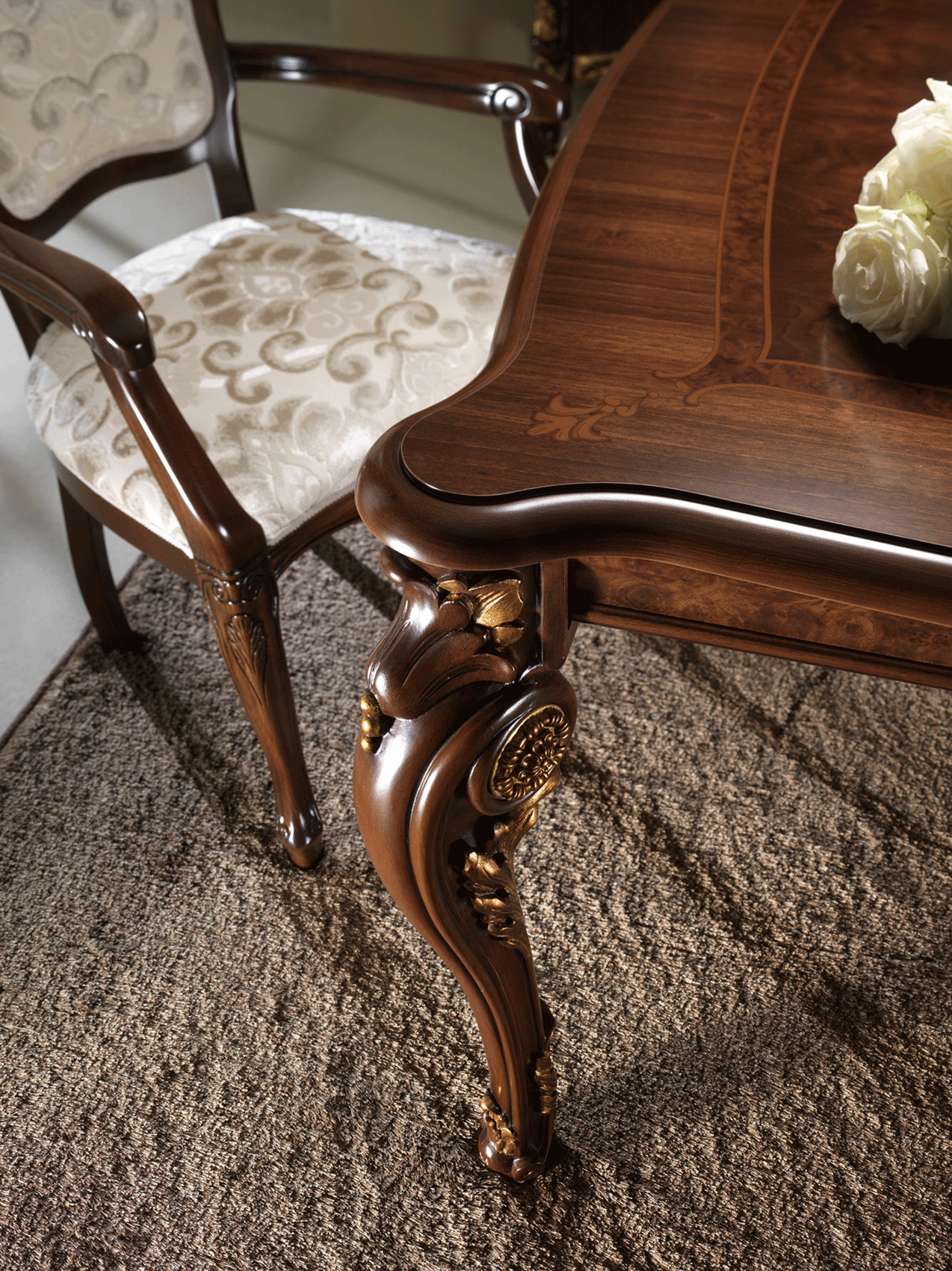 donatello_armchair_2.gif
