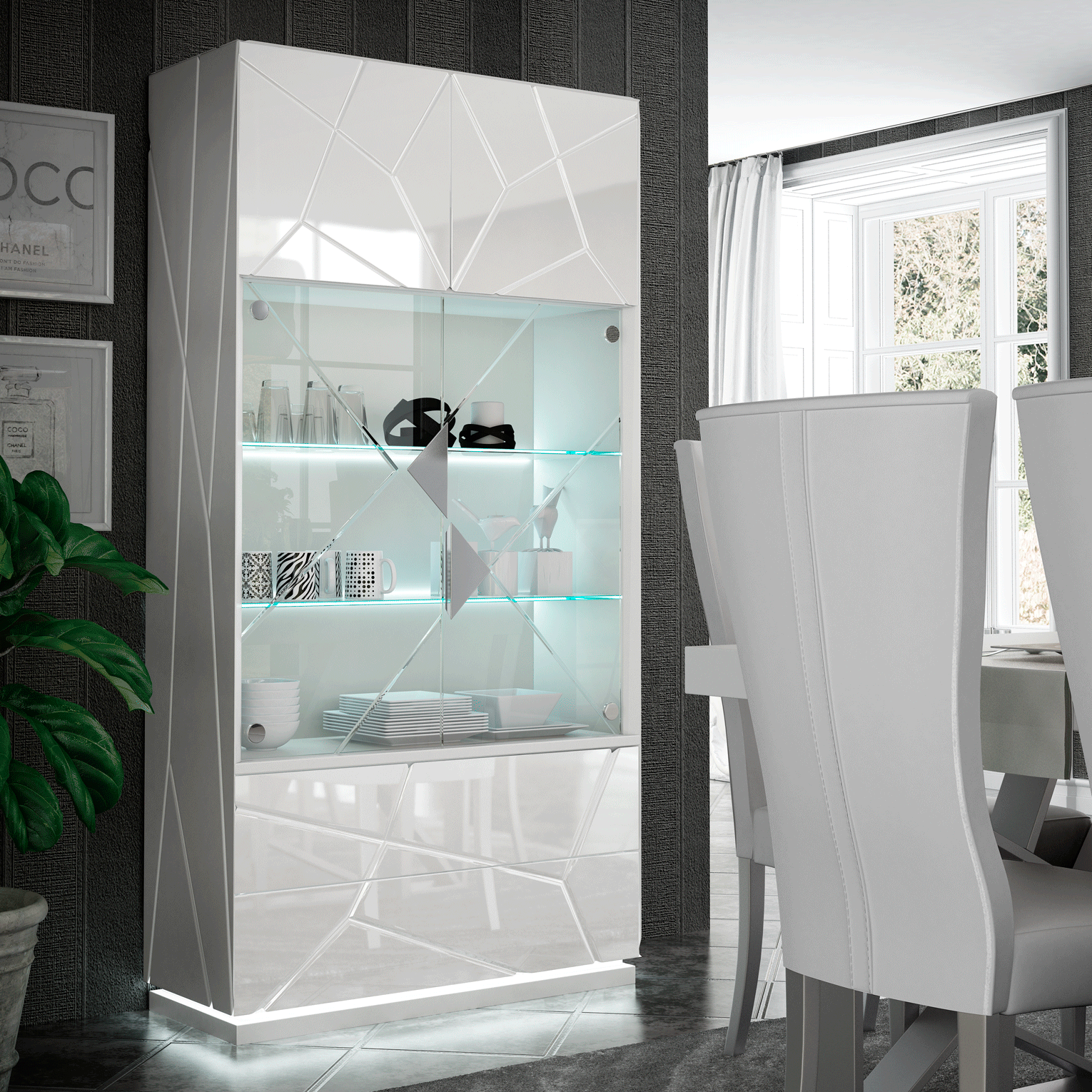 Kiu Display Unit/China Cabinet