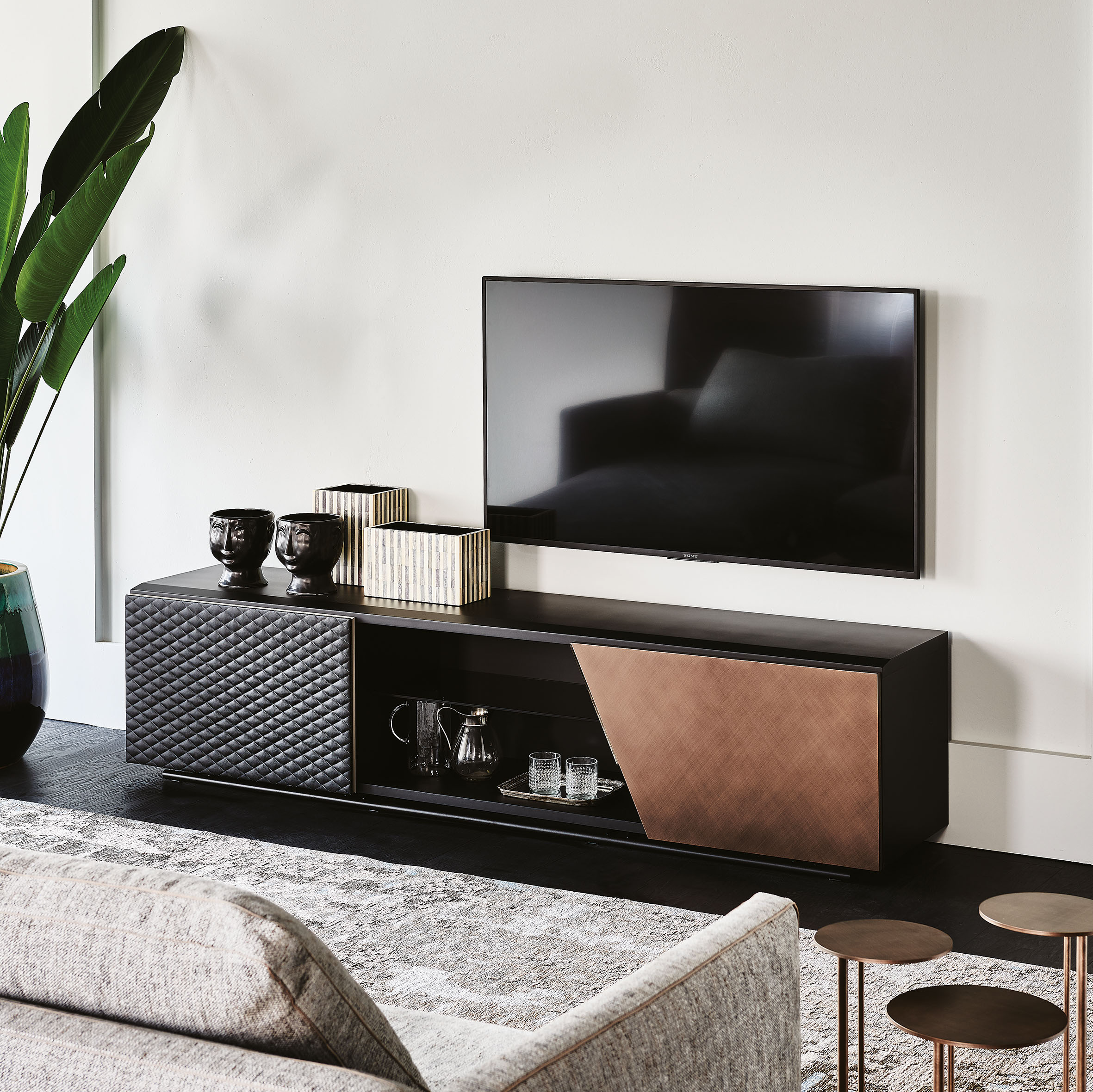 Aston TV Stand - Thumbnail 4