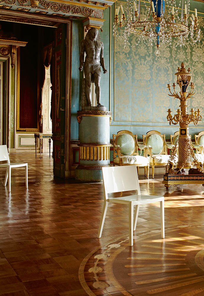 Kartell LIZZ Modern Dining Chair by Piero Lissoni - Thumbnail 4