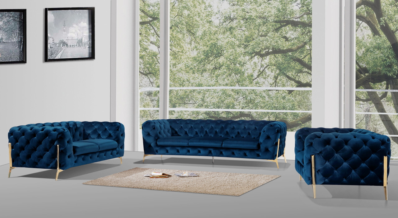 Chester Sofa by Beverly Hills Furniture