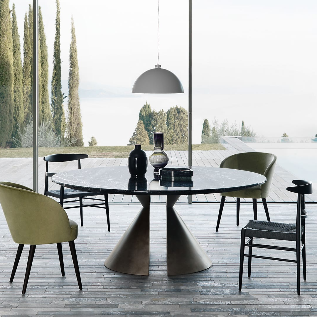 Nimbo Dining Table