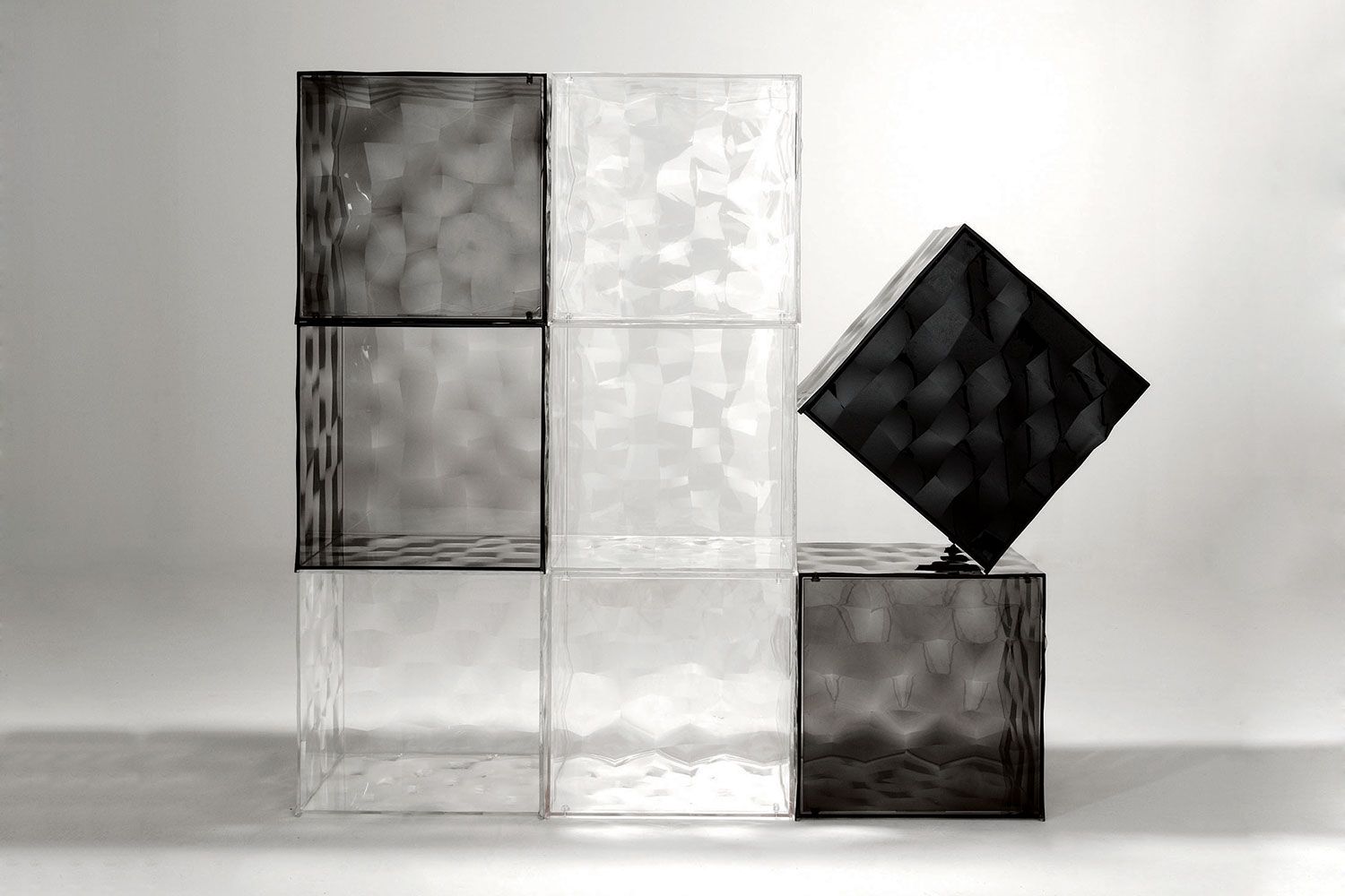 Kartell OPTIC CUBE Modular Storage System by Patrick Jouin - Thumbnail 2