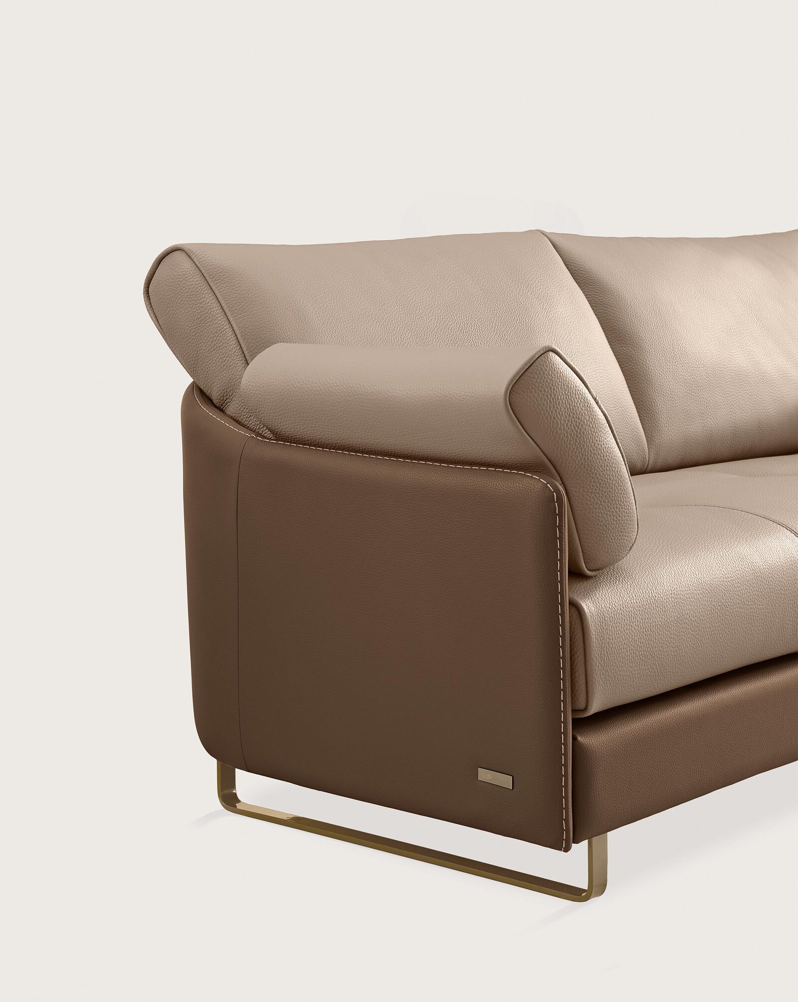 Gamma_Sofa_Swing_Gallery - 04.aa58edf0.jpg