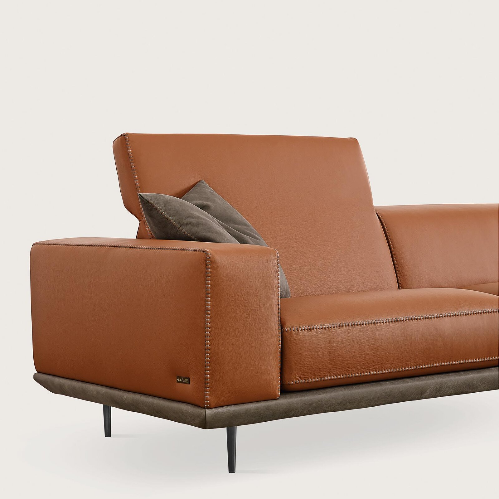 Gamma_Sofas_Denny_04.56764de7.jpg