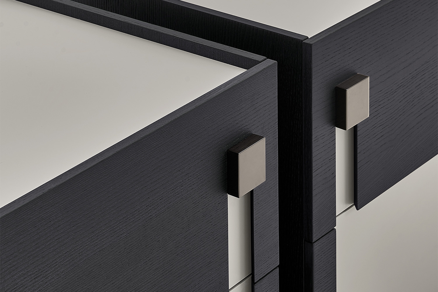 Logos Nightstand - Thumbnail 4