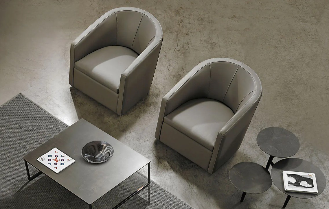 Pretty Armchair - Thumbnail 4