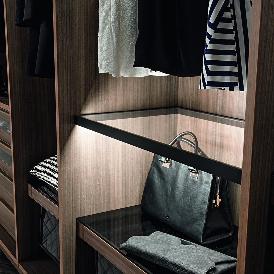15050_Y-Armadio-Closed-Eucalipto-var-1-mezza-lamp-1.jpg