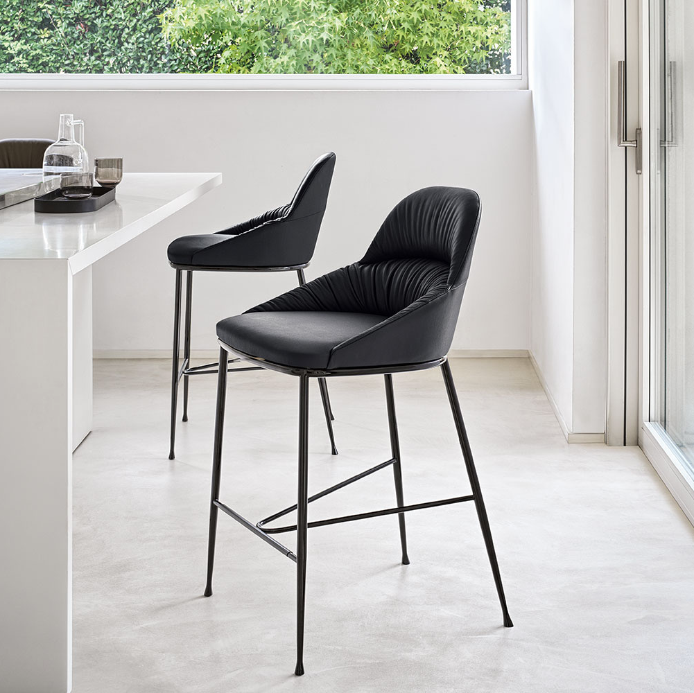 queen-bar-stool-qs-03.jpg