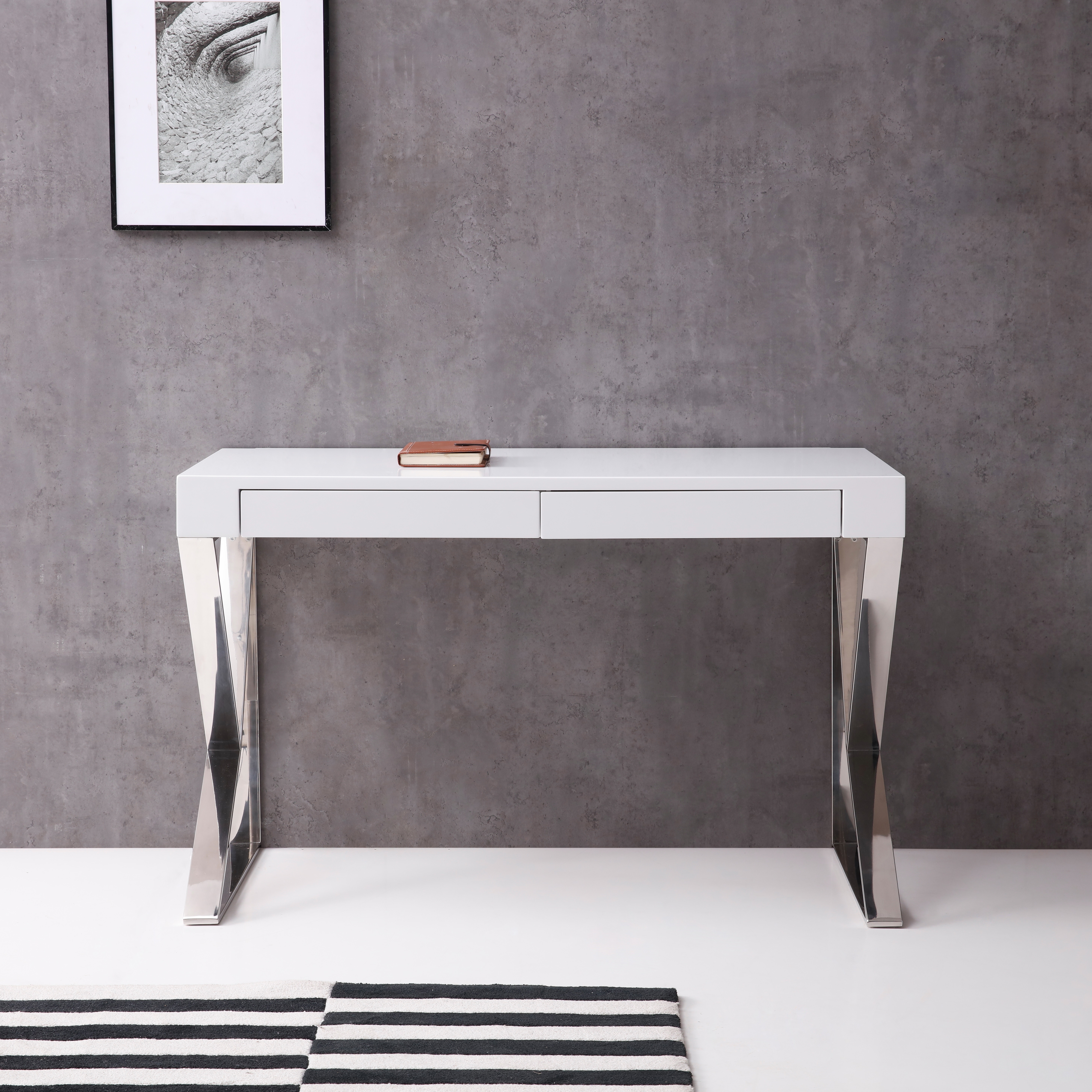 Noho White Desk_3 HQ.jpg