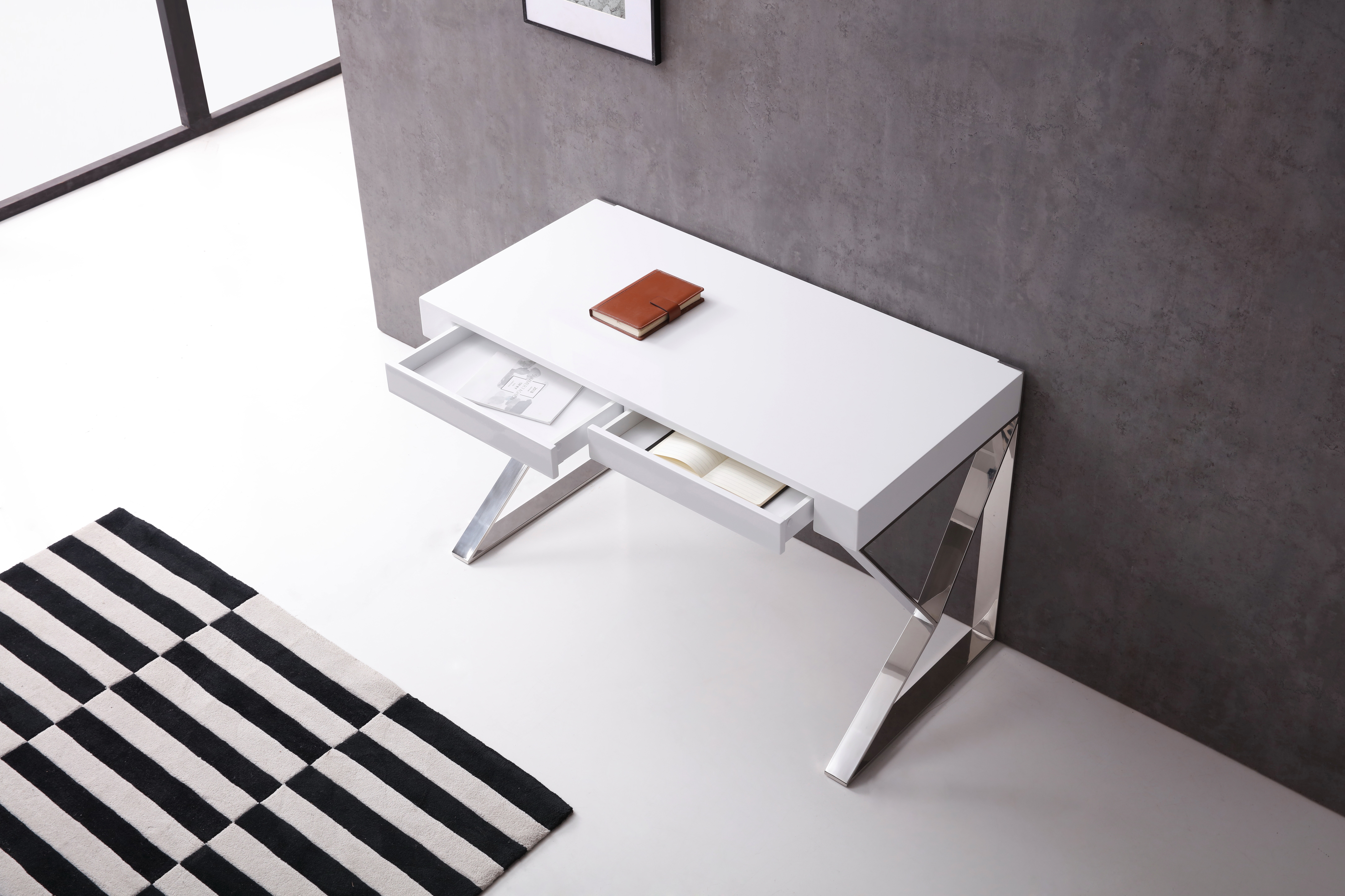 Noho White Desk 2_HQ.jpg