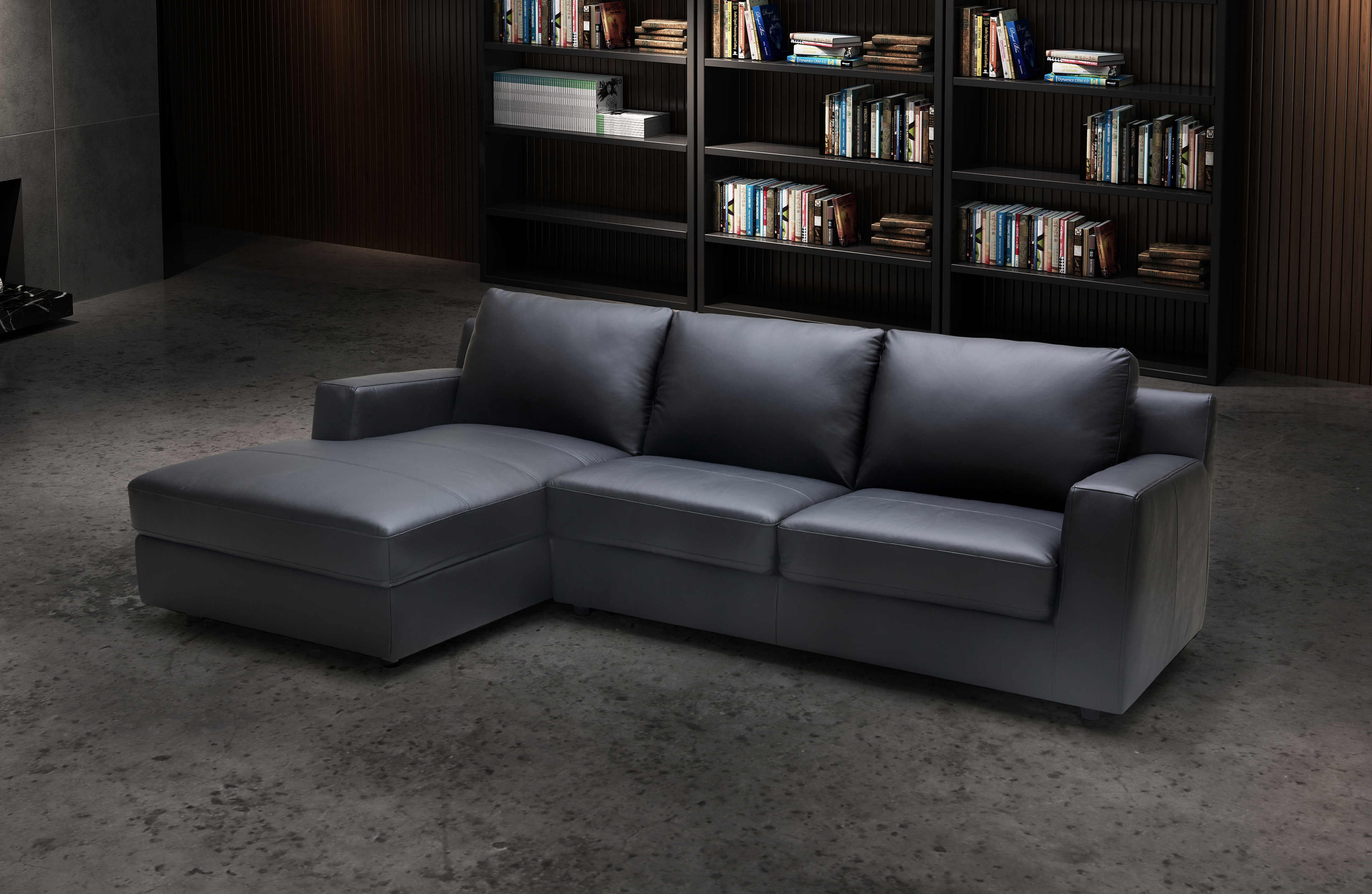 Elizabeth LAF Chaise 1.jpg