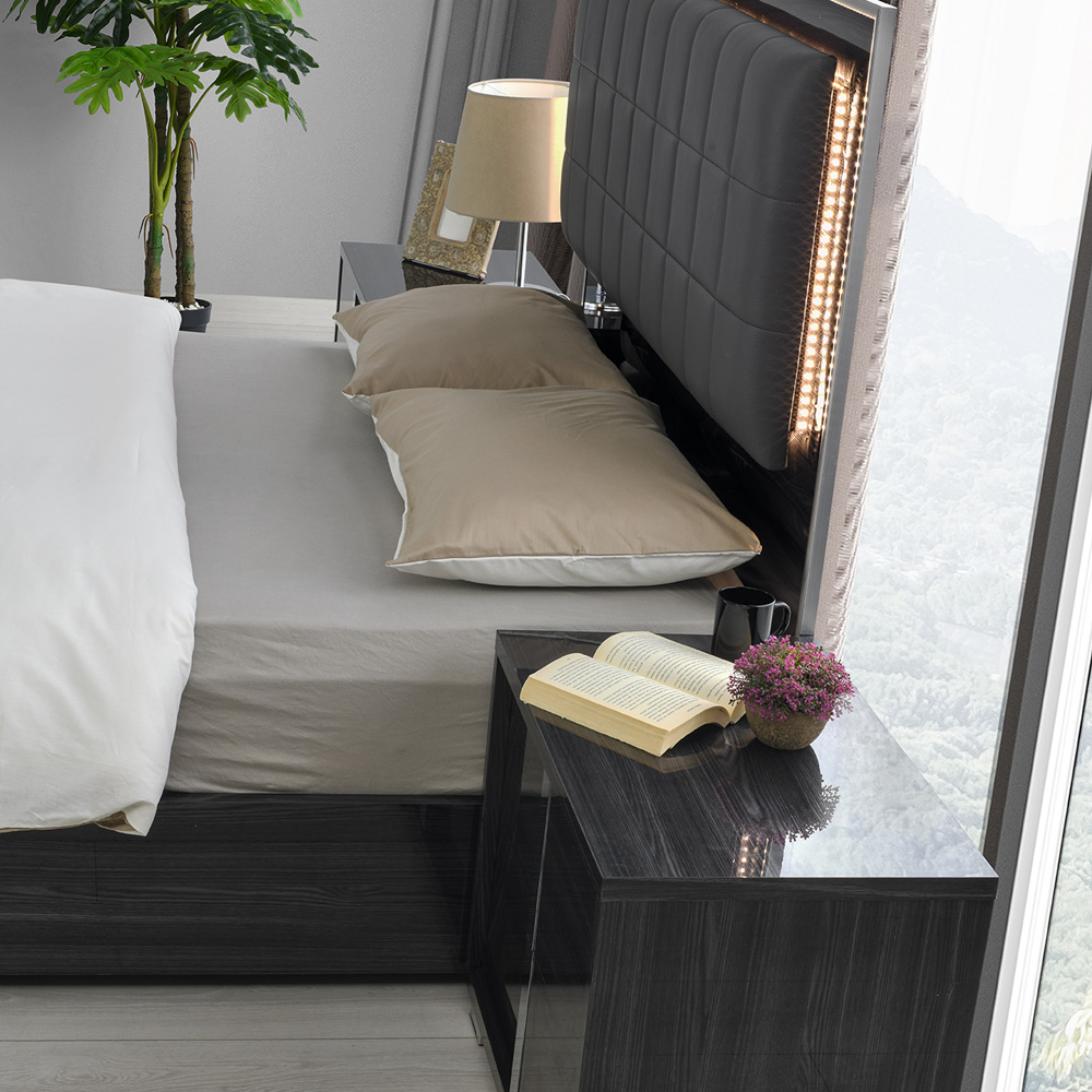 Giulia-Glossy-Gray-Bed.jpg