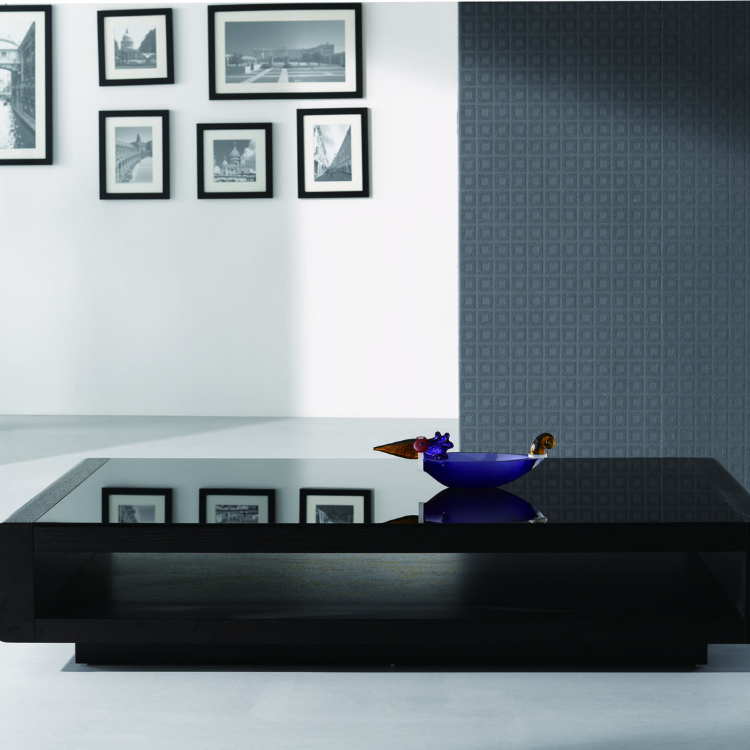 Modern Coffee Table 673.jpg