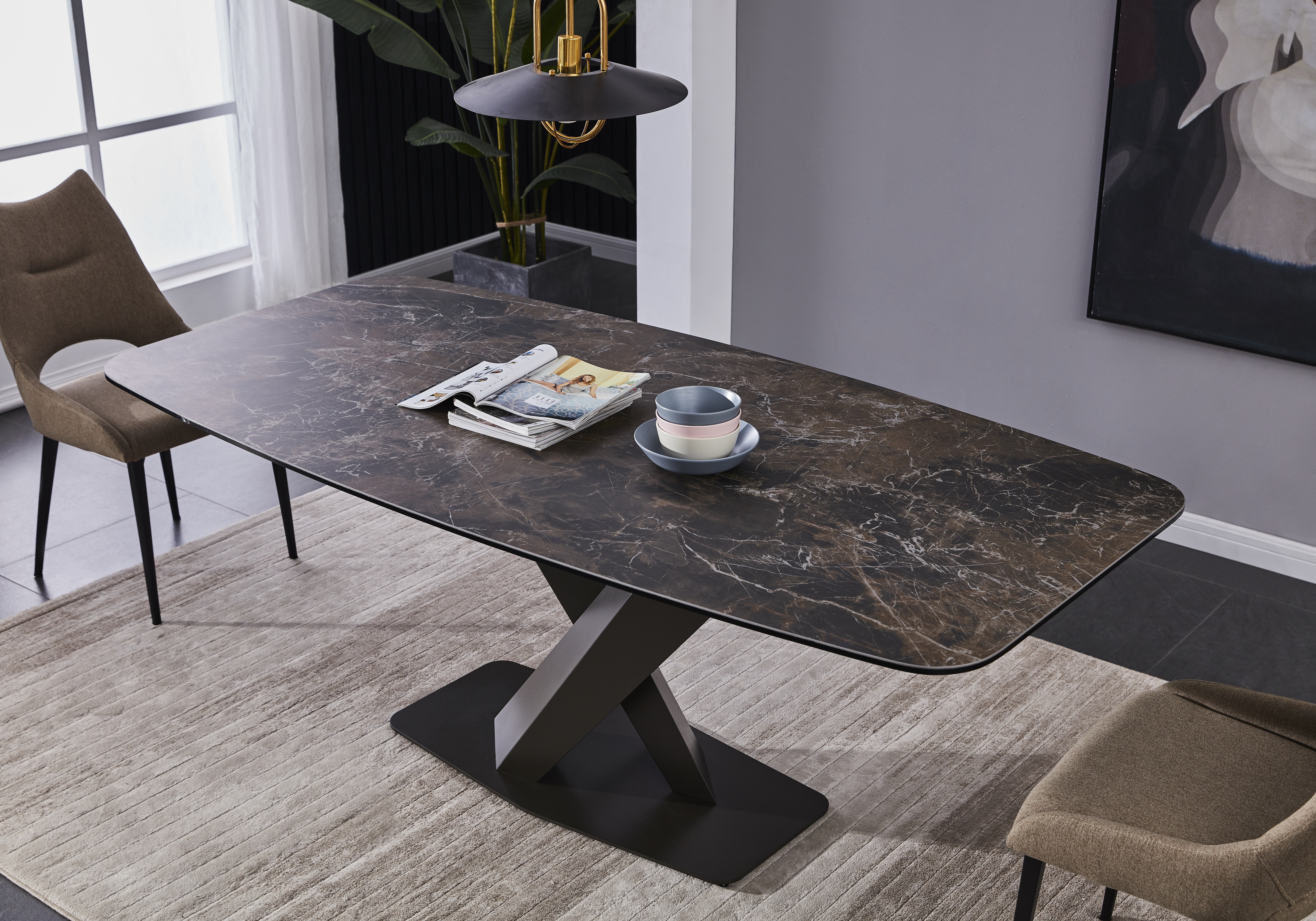 Elegance Dining Table_4.jpg