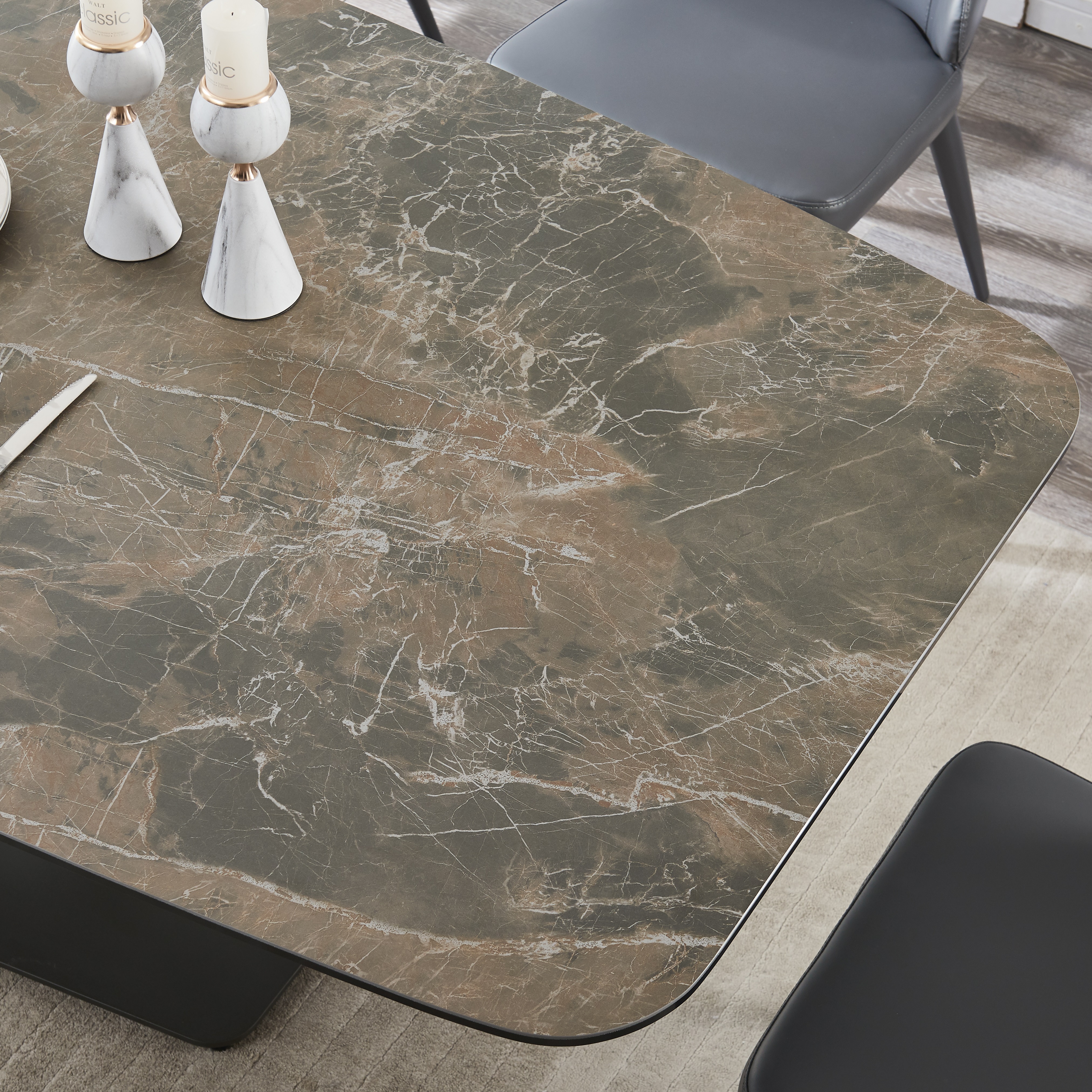 Elegance Dining Table_10.jpg