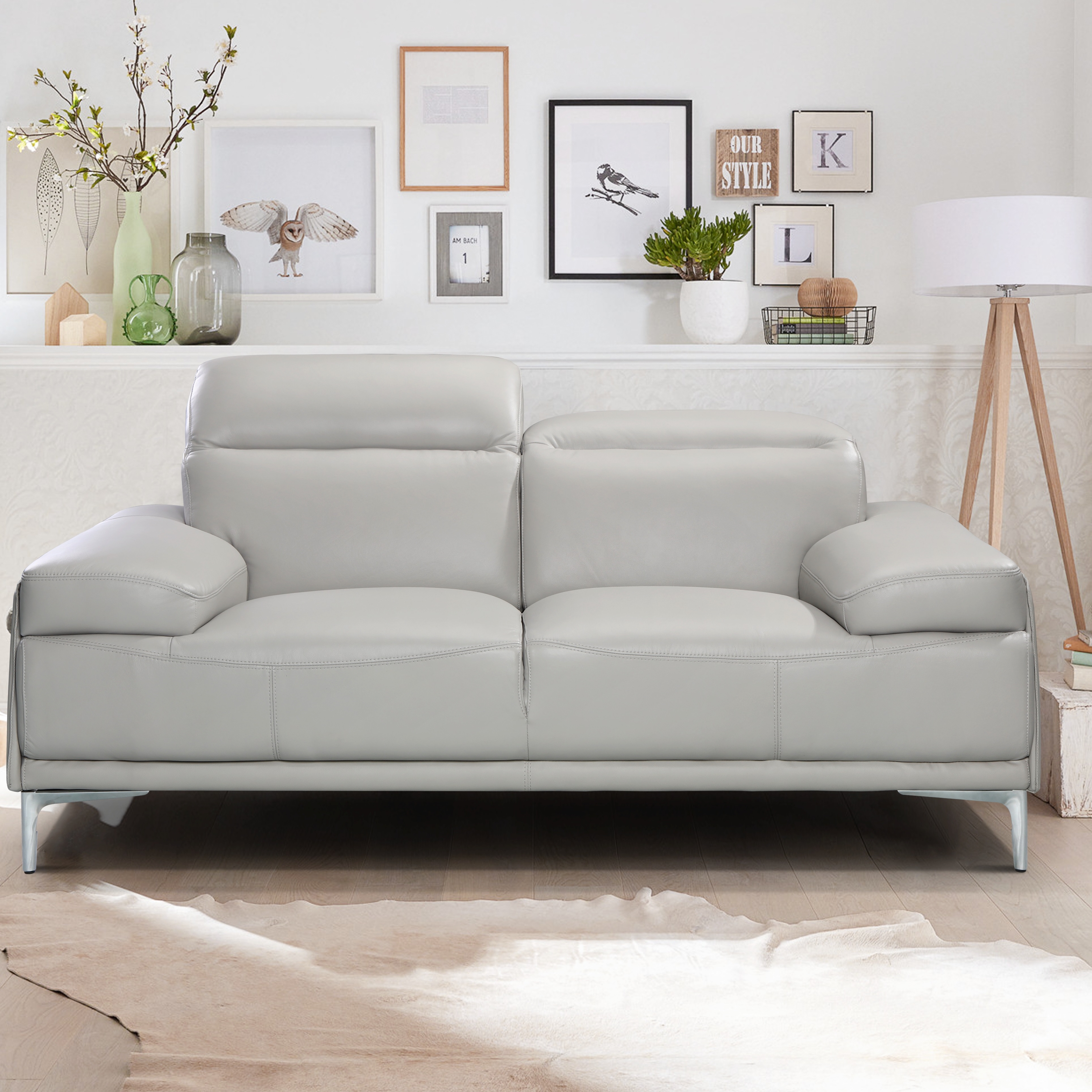 Nicolo Loveseat