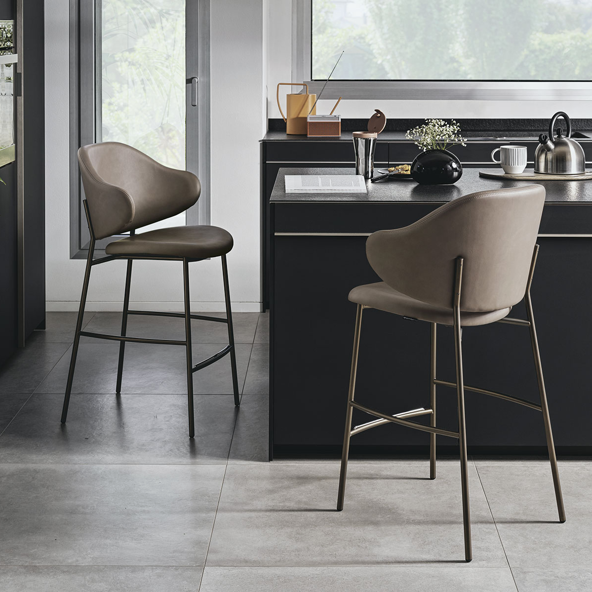 CS2038 Holly Bar Stool by Calligaris