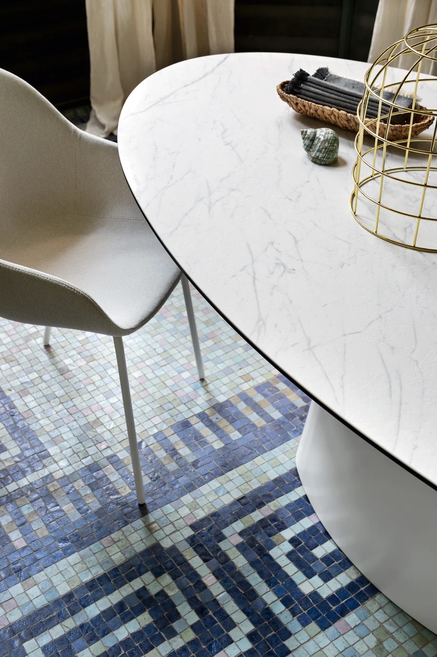 Ellisse Table - Thumbnail 4