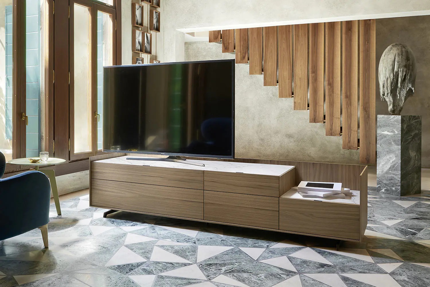 cabaret-tv-stand-comp-58d-01.jpg