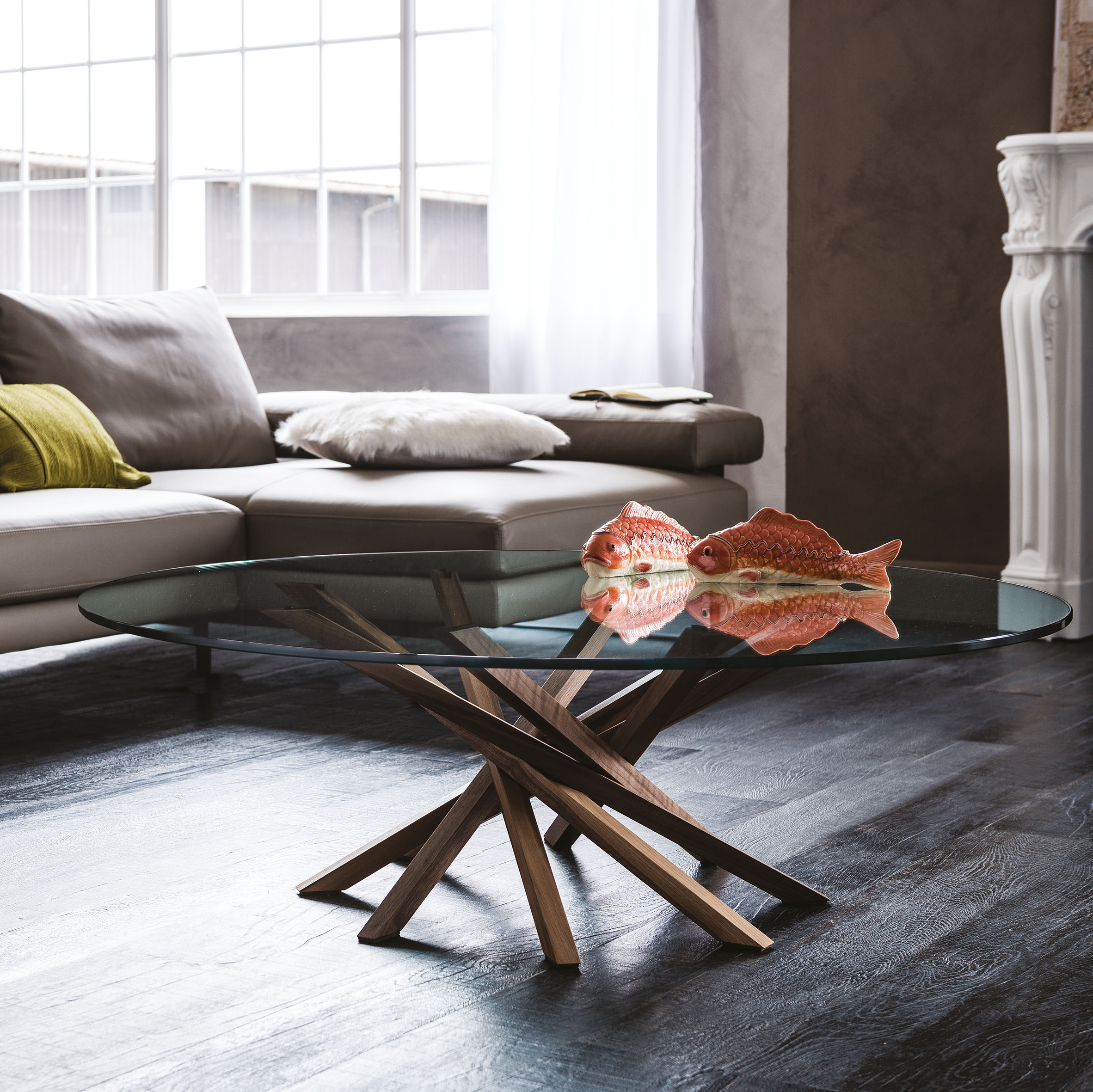 【美品】Cattelan Italia Nido Coffee Table Nido Geometric Glass Coffee Table by Cattelan Italia - MIG