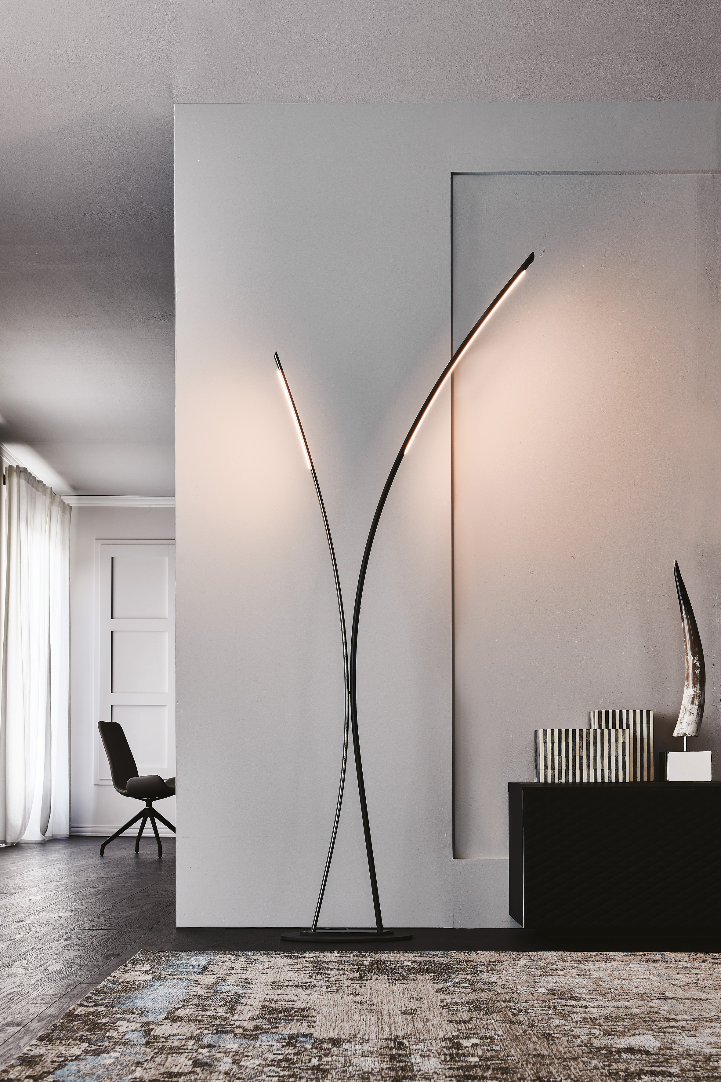Twin Floor Lamp - Thumbnail 5