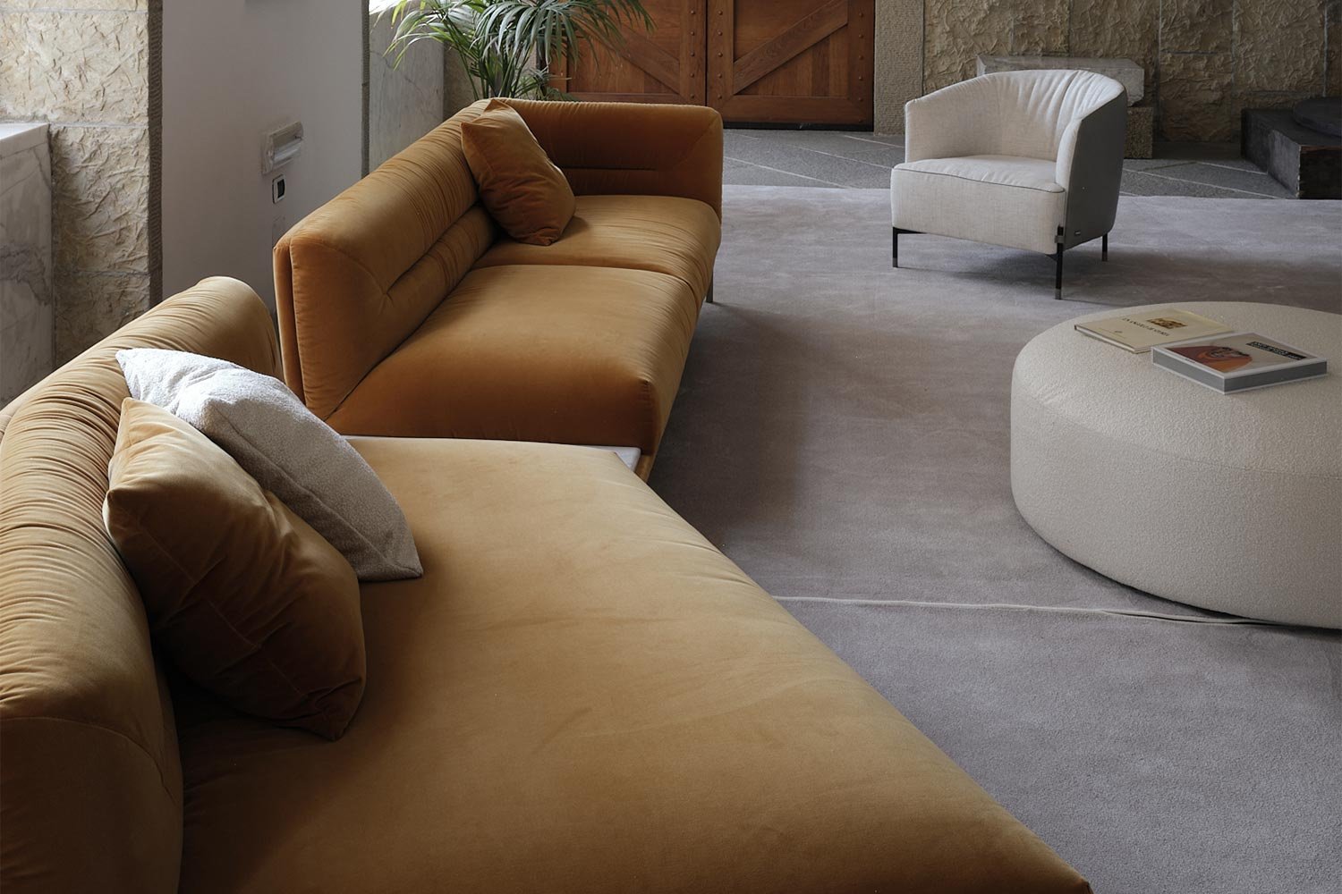 gary-curved-sectional-sofa-with-chaise-04.jpg