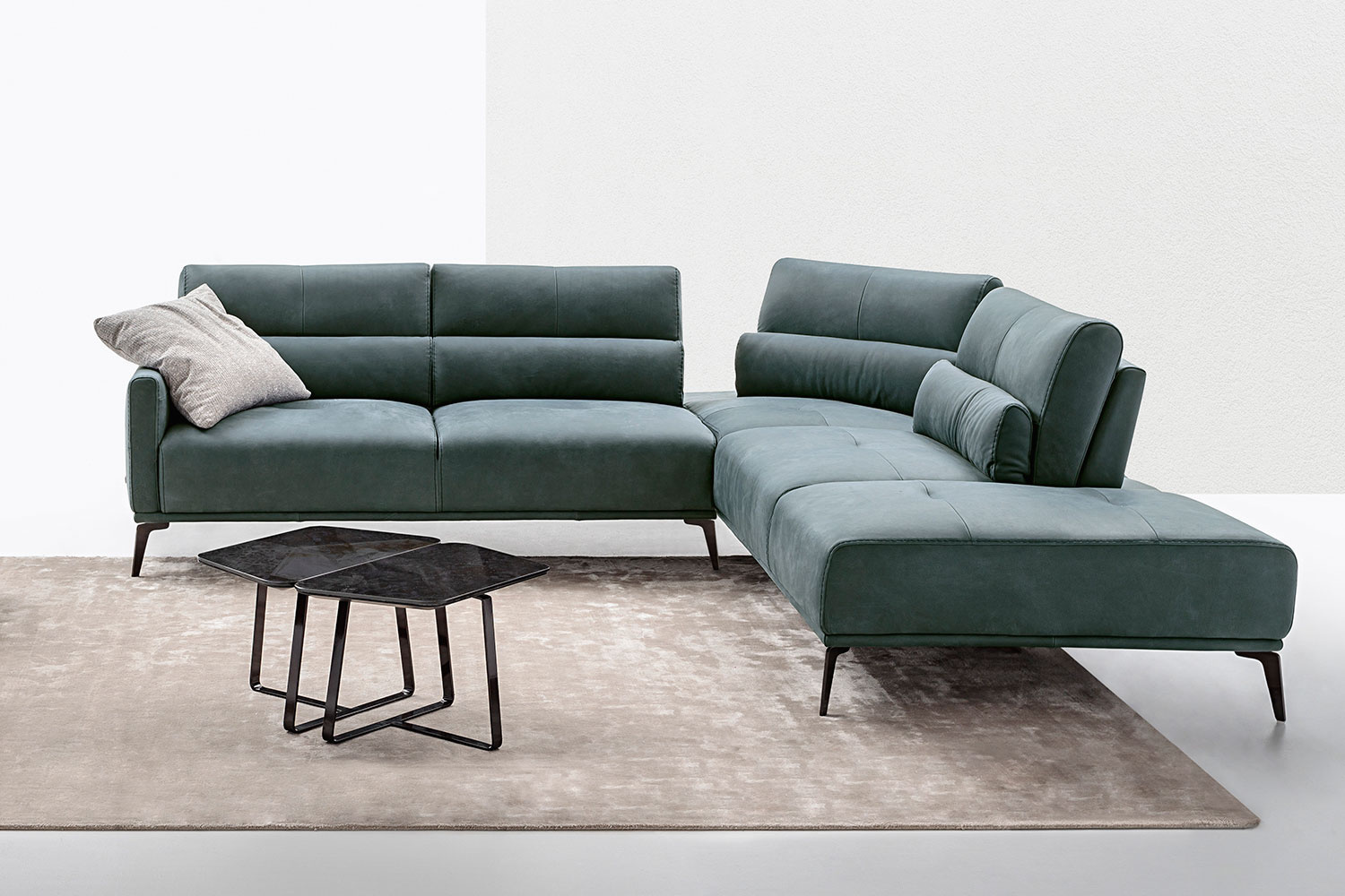 astratto-end-table-02.jpg