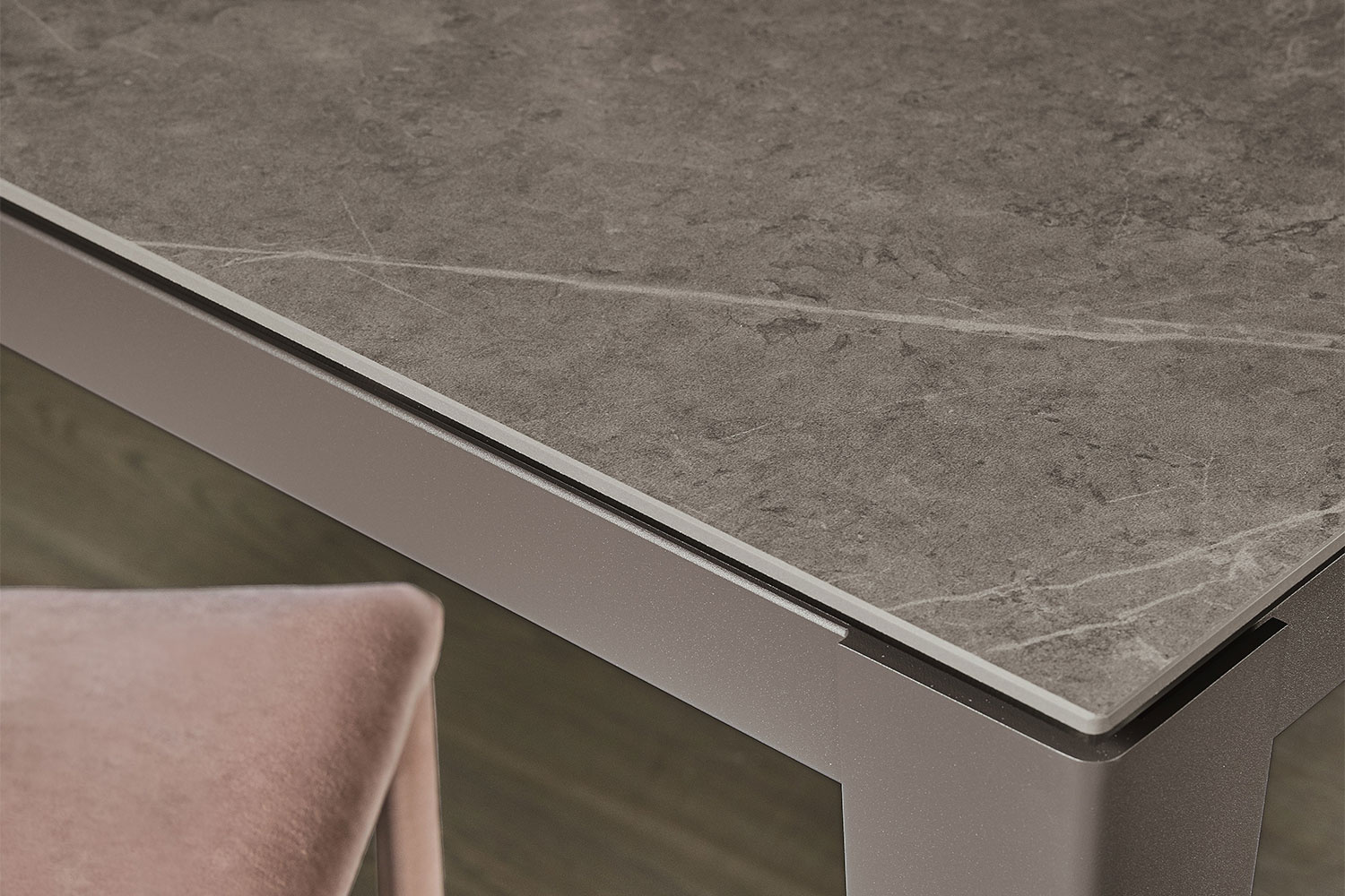 dom-dining-table-03.jpg