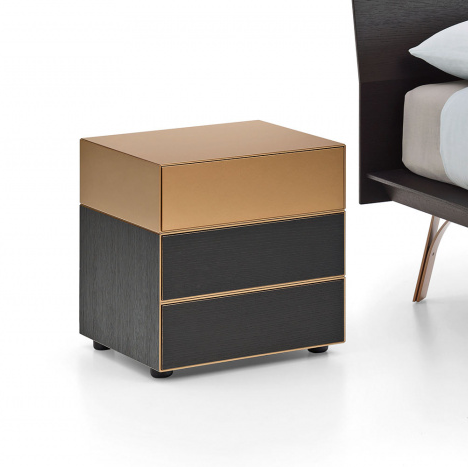 Domino Rotating Nightstand by San Giacomo • room service 360°