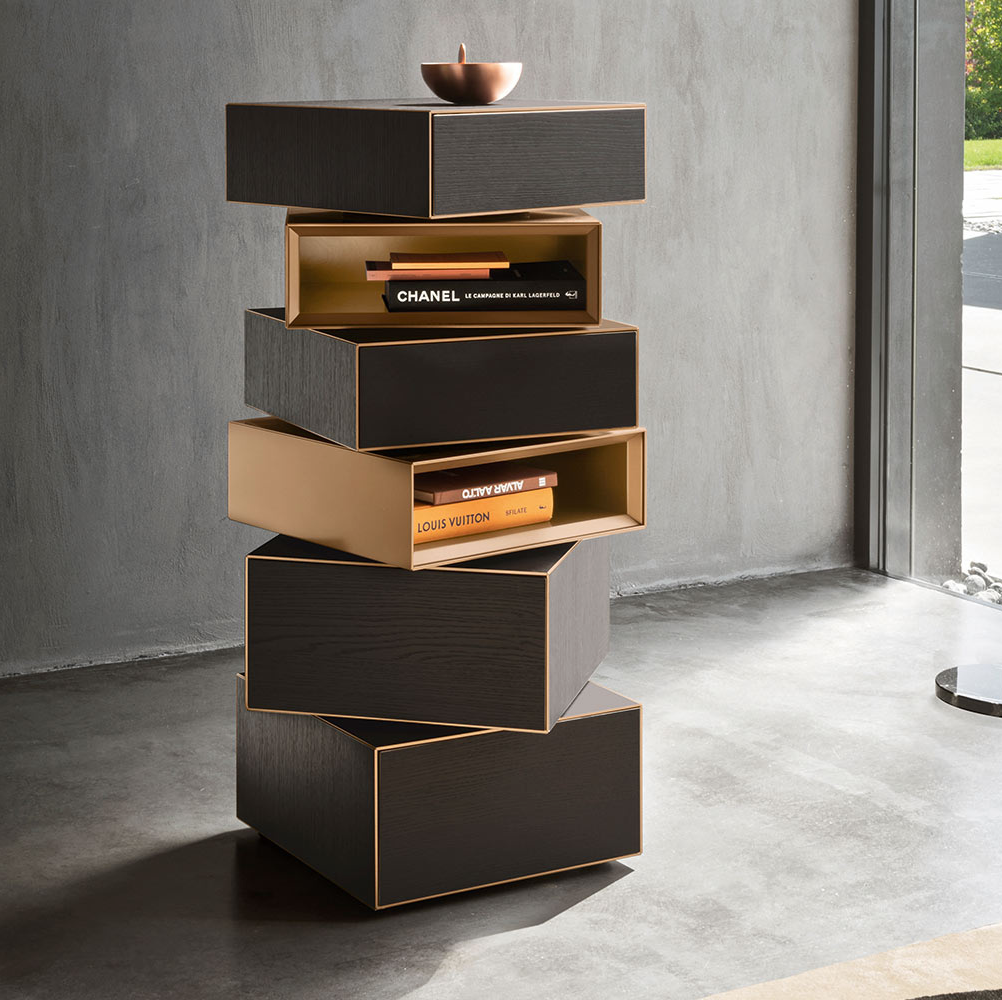 Domino Rotating Open Chest