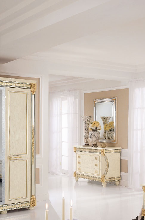 Collections_Arredoclassic-Bedroom-Collection-Italy_Liberty-Night_side_7.jpg