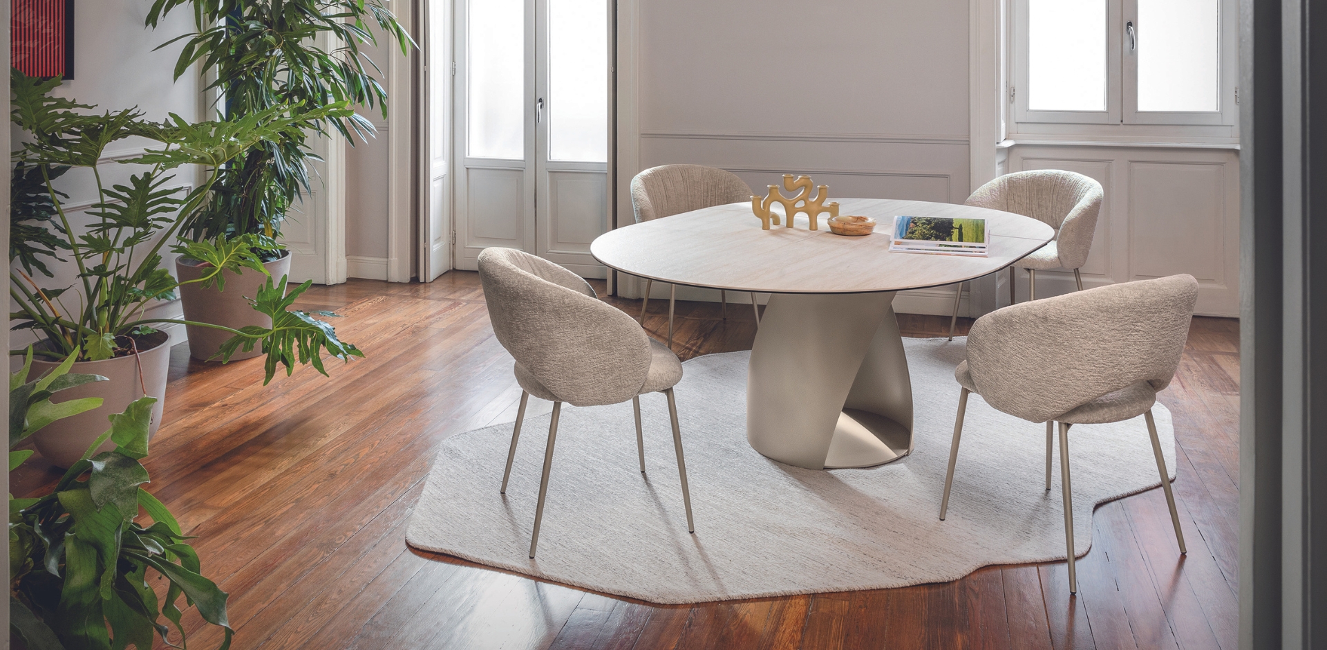 CS4155-D Cyclone Dining Table by Calligaris