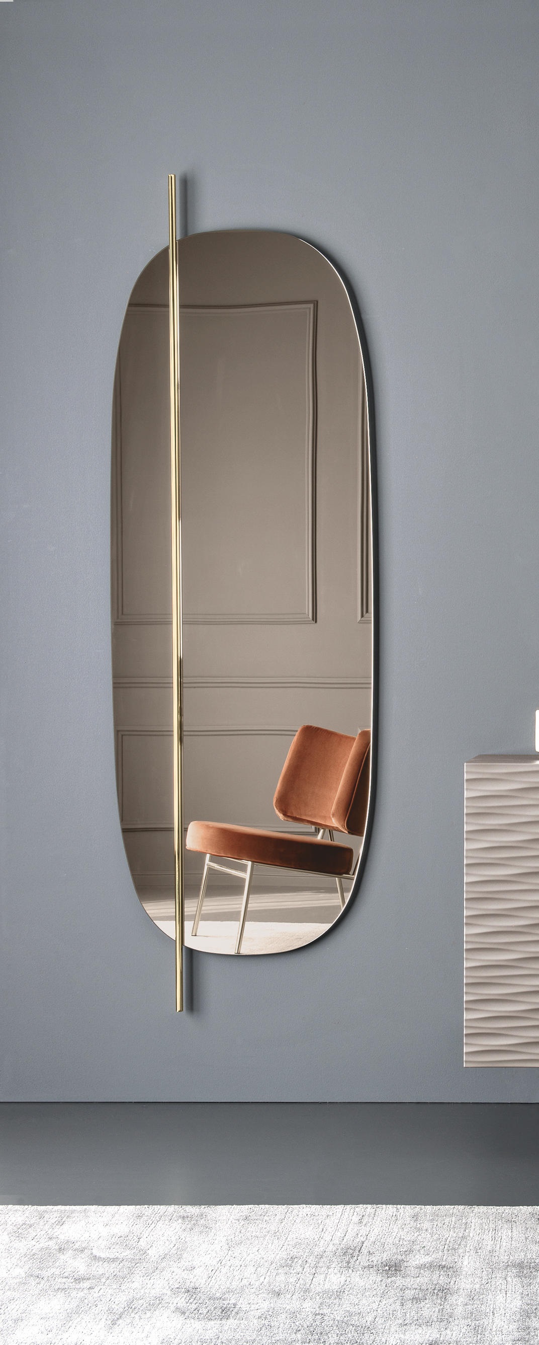 vanity-fam-g-arcit18.jpg