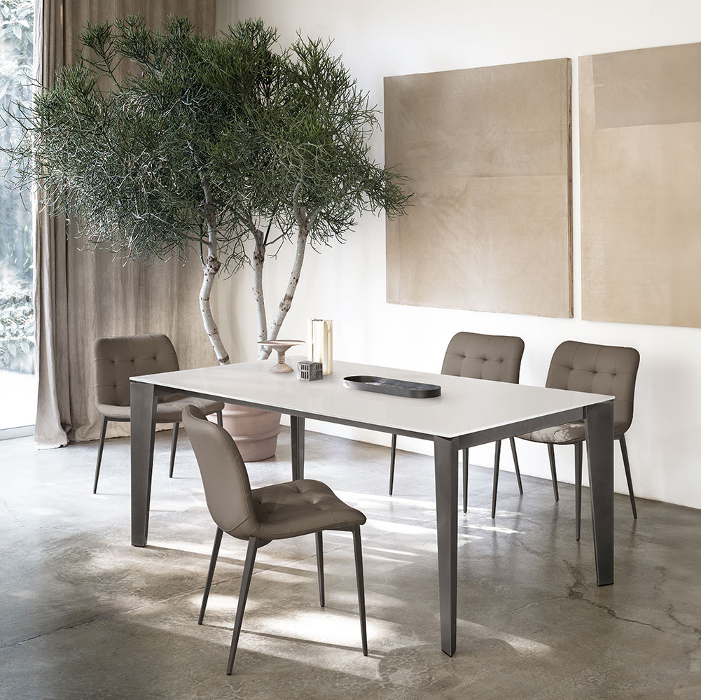 Cruz Dining Table