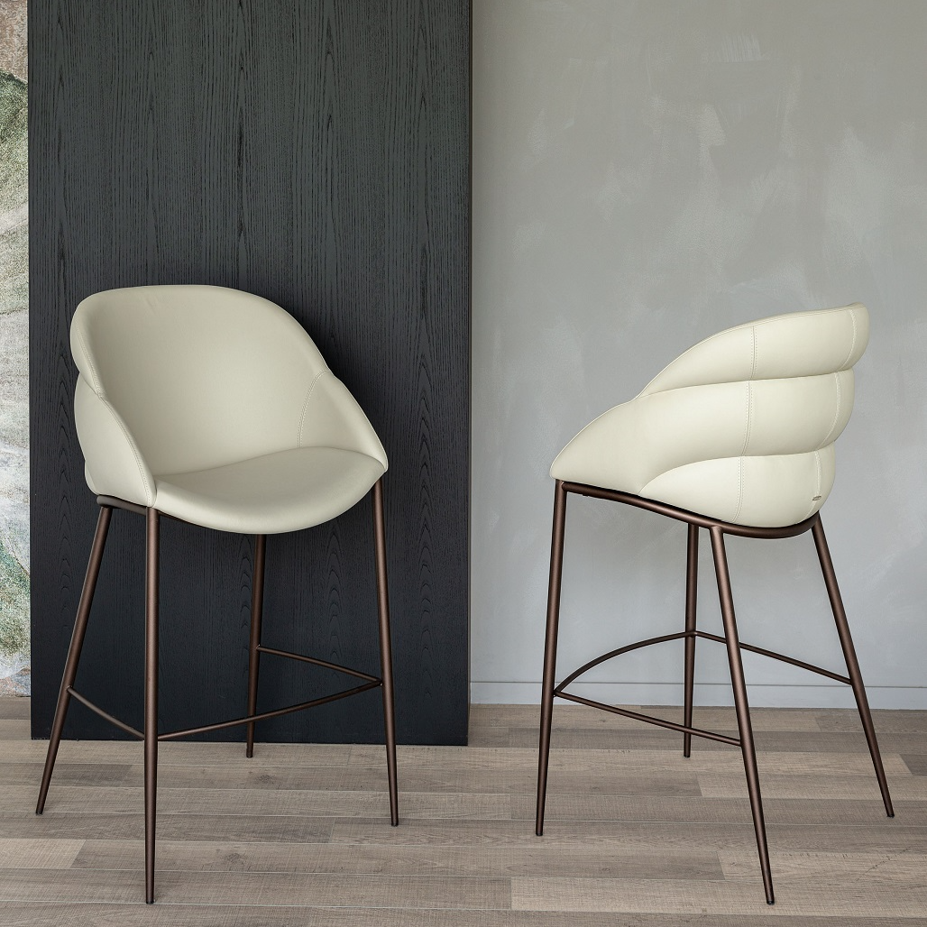 Camilla Stool - Thumbnail 4