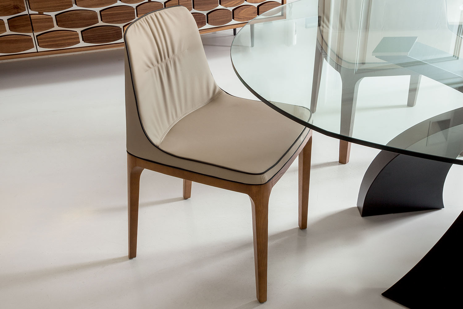 mivida-chair-03.jpg