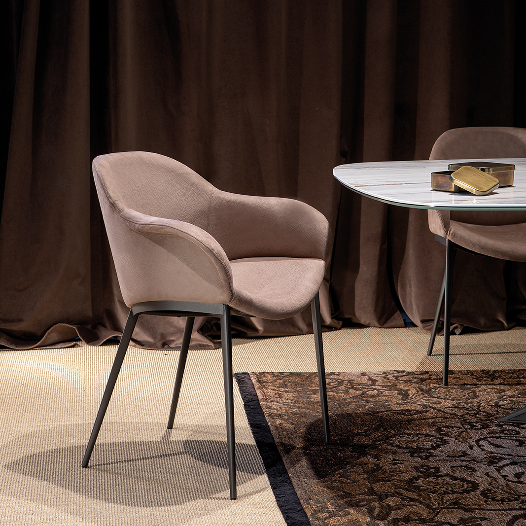 Tonin Casa Hug Chair