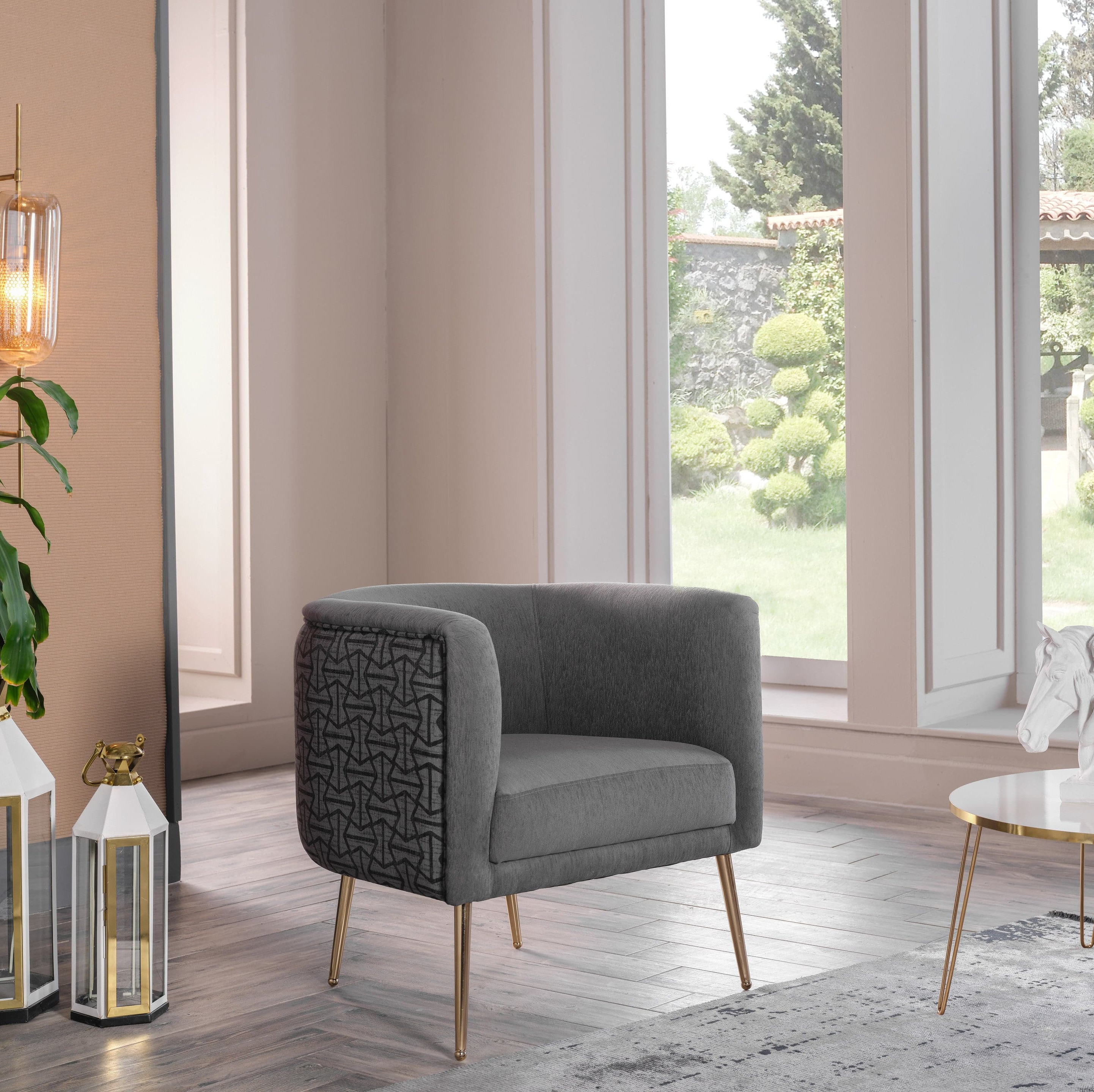 Cloak Armchair - Thumbnail 5