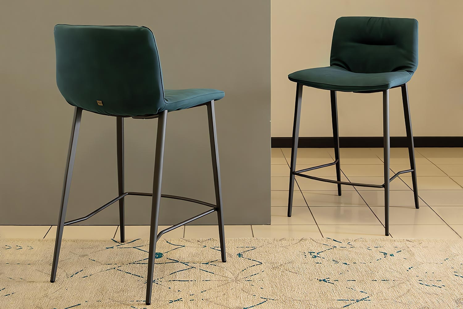alexia-bar-stool-01.jpg